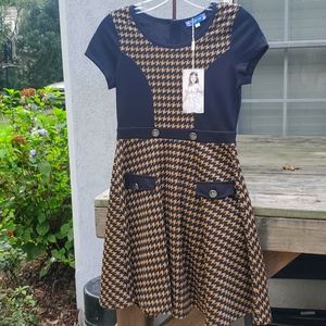 Houndstooth Point Skater dress 16